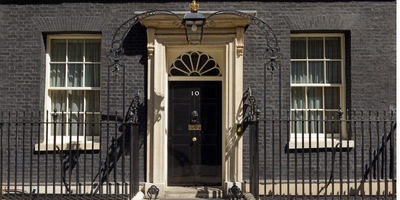 10-Downing-Street-800x400